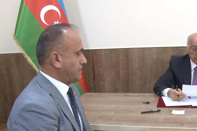 Zakir Fərəcov sakinlərlə fərdi şəkildə görüşüb