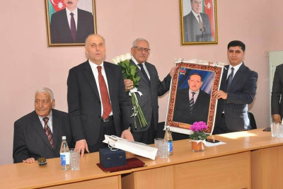 Təhsildəki xidmətə görə müxtəlif mükafatlara layiq görülən Məhəmməd Vəliyevin 80 illiyi qeyd olunub