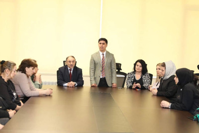 Şəhid ailə üzvləri olan təhsil işçilərinə bayram sovqatları paylanılıb