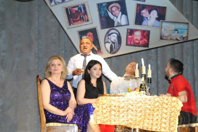 Sumqayıt Dövlət Dram Teatrı Bakı səhnəsində çıxış edib