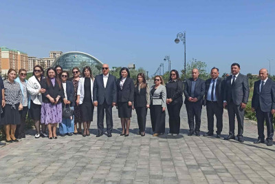 Bulvarda ağacəkmə aksiyası keçirilib