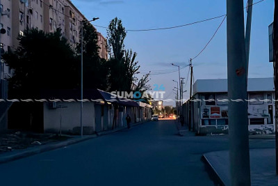 “Şərq bazarı”nın ətrafı son günlər qaranlığa qərq olur