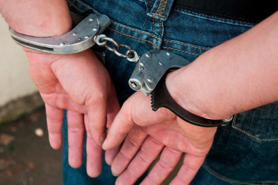 Keçmiş məhbus avtomobil hissələrini oğurlamaqda şübhəli bilinir