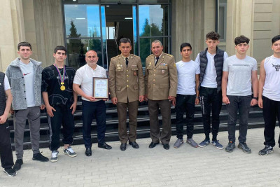 İnternat tipli Gimnaziyanın komandası yarışın qalibi olub