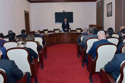 İcra qurumları qanunsuz küçə ticarətini müzakirə edib