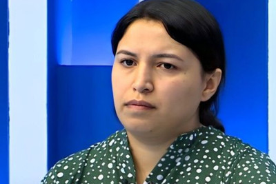 İki övladı ilə evdən qaçan qadın: “Anamla görüşmək qadağan idi”