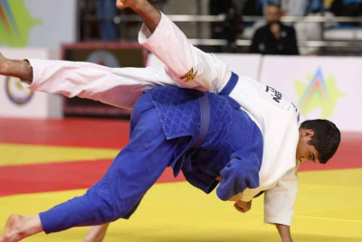 Məktəbli cüdoçularımız medallar qazanıblar