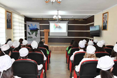 Tibb Kolleci “Yaşıl dünya naminə həmrəylik ili"nə tədbir həsr edib