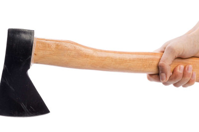 Mülkə görə bacısını baltalayan şəxs yenidən məhkəməyə müraciət edib