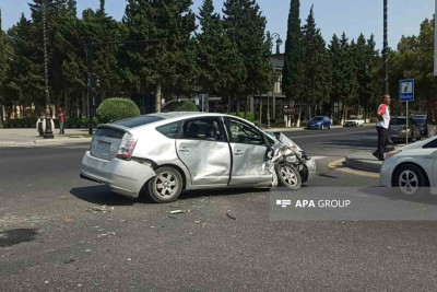 Sumqayıtda qəza: yaralılar xəstəxanaya çatdırılıblar