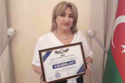 Sumqayıtda “İlin müəllimləri” təltif olunublar