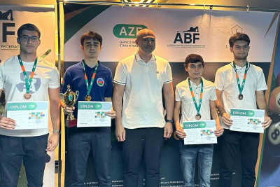 Yeniyetmə idmançımız bilyard turnirinin gümüş medalını qazanıb