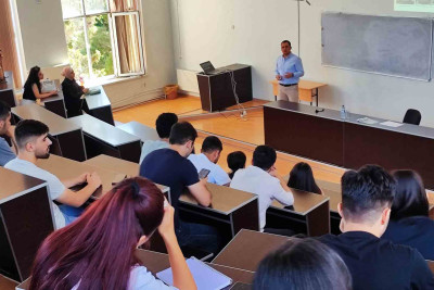 İstehsalat müəssisələrinin rəhbər şəxsləri SDU tələbərinə təlimlər keçiriblər
