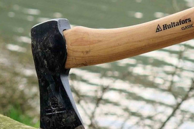 Xəstə bacısını baltalayan şəxslə bağlı xəbər var