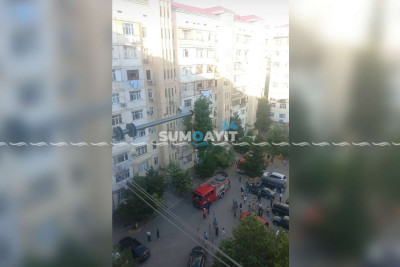 6-cı mikrorayonda yaşayış binasında yanğın olub