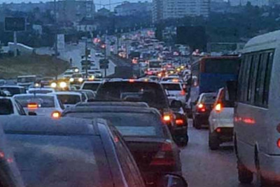 Tıxacdan qurtulmaq üçün metro tikilə bilər
