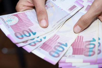 Sumqayıtda orta aylıq maaş 900 manata çatır
