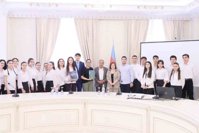 Gənclər bəstəkar professor Məmmədağa Umudovla görüşüblər