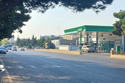 Piyada zolağının silinməsi yol iştirakçılarına təhlükə yaradır