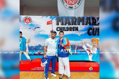 Şahin Atamovun sumqayıtlı tələbəsi Türkiyədə medal qazanıb