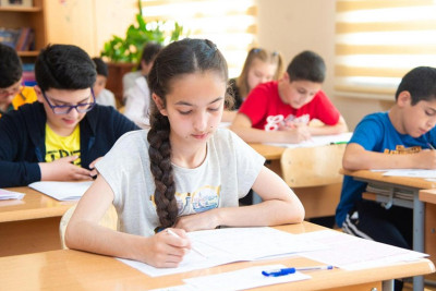 Şagird yerdəyişməsi dayandırılır