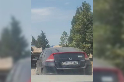 Yol polisi narkoman sürücünü saxlayıb