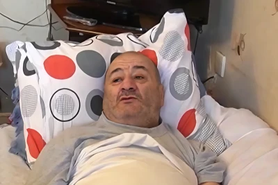 57 yaşlı kişinin ayaqları əməliyyatdan sonra "tutulub" - Həkimdən iddialara CAVAB