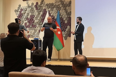 Qazi anası: "Cahangirimin bir gözu görmür, sol əli işləsə də, cəmi bir barmağı qalıb"