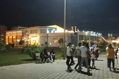 Ailə yoxsa dost-tanış - Uşaqları narkomanlığa kim sürükləyir?