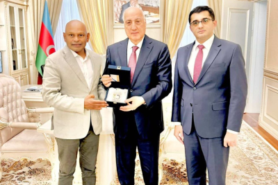 Dünya səviyyəli professor Zakir Fərəcovla görüşüb