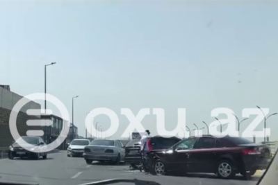 Sumqayıt yolunda avtomobillər toqquşub