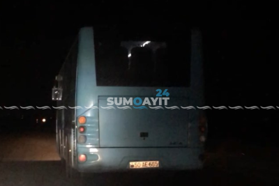 Sərnişin avtobusu digər sürücülərə təhlükə yaradıb