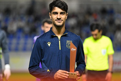 “Sumqayıt”ın forvardı “ayın qolu”nu vurub