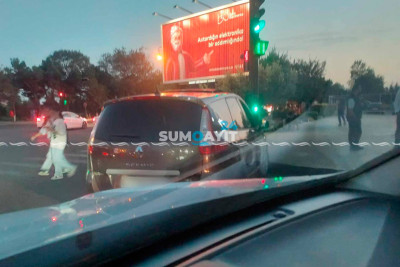 Taksi sürücüləri hərəkətə mane olurlar - PROBLEM