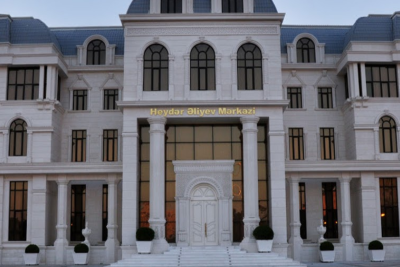 Vəkillər Kollegiyasından gənclər üçün sessiya