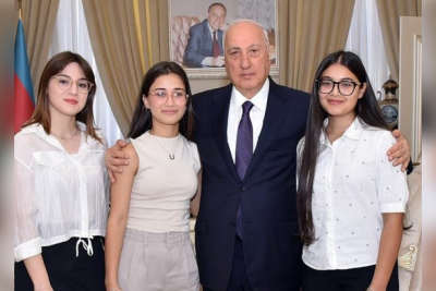 Tələbə adını qazanan şəhid övladlarına hədiyyələr verildi