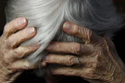 Dəmiryolu stansiyasından oğurluq edən 72 yaşlı qadın saxlanılıb