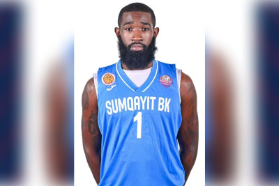 “Sumqayıt” amerikalı basketbolçu ilə vidalaşdı