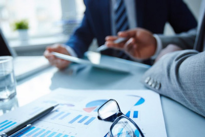 “Azərxalça” auditor seçir