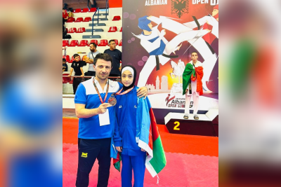 Yeniyetmə taekvondoçumuz Vətənə medalla döndü
