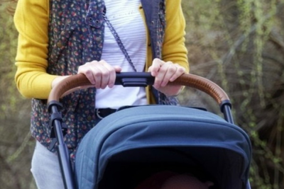 Parkda uşaq arabasından oğurluq edən şəxs saxlanılıb