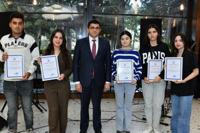 SDU-nun yüksək akademik nəticə göstərən tələbələri təltif ediliblər