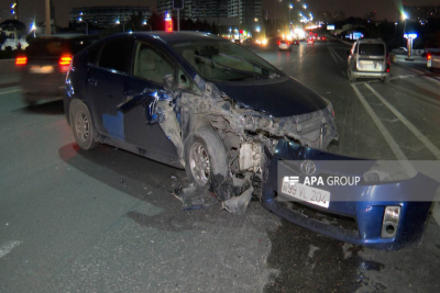 Bakı-Sumqayıt yolunda qəza: xəsarət alan var