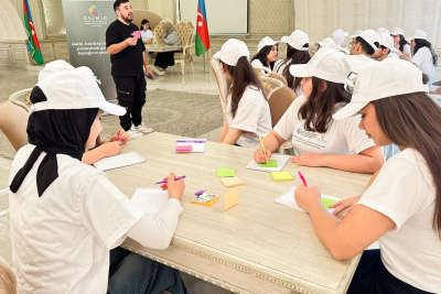 Sumqayıt gəncləri intellektual yarışda biliklərini sınayıblar