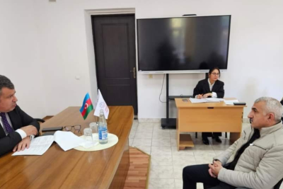 STM-in direktoru vətəndaşların müraciətlərini dinlədi