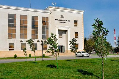 Etilen-polietilen zavodu mühüm nailiyyətlər əldə edir