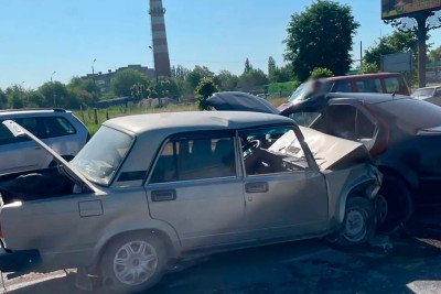 Bakı-Sumqayıt yolunda iki maşın toqquşdu