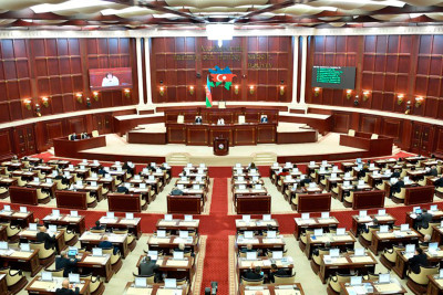 Bu deputatlara ev verildi