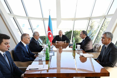 Prezident İlham Əliyev təyyarə qəzası ilə bağlı müşavirə keçirib