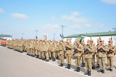 Əsgərlərlə görüşlərə məhdudiyyət qoyuldu